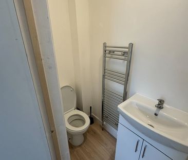 Room in a Shared House, Bristol, BS2 - Photo 6