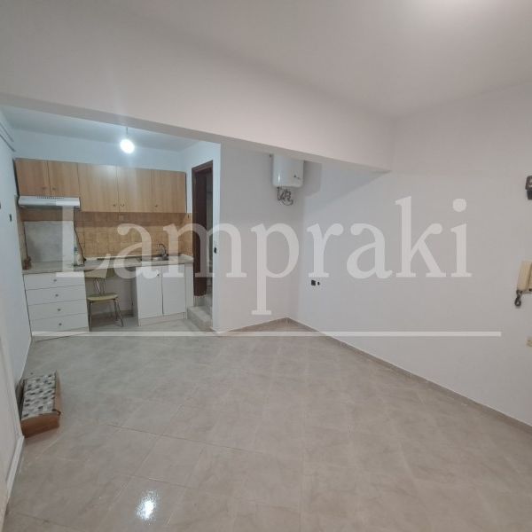 Διαμέρισμα 30 τ.μ. προς ενοικίαση - Photo 1