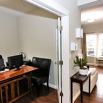 Beautiful Walkout Backing A Pond In The Hamptons.Pets Negotiable. - Photo 1