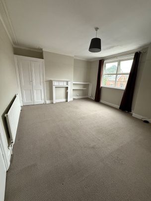 2 Bed Flat, Methley Drive, LS7 - Photo 1