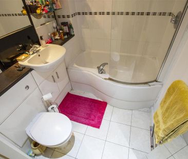 2 bedroom apartment to rent - Photo 6