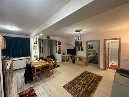 Universitate romana nicolae balcescu - Fotografie 2