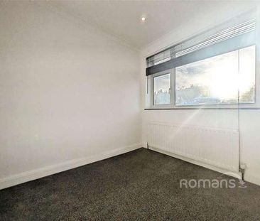 Crockhamwell Road, Woodley, Reading, Berkshire, RG5 - Photo 4