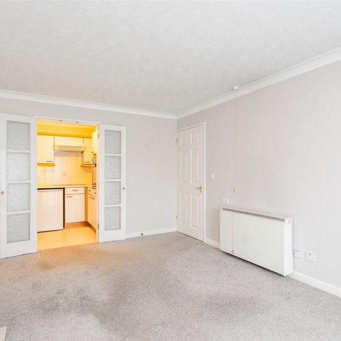1 bedroom flat to rent - Photo 1