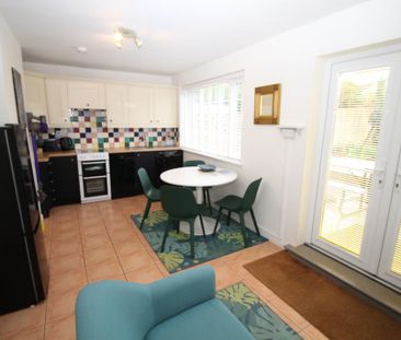 2 bedroom semi-detached house to rent - Photo 5