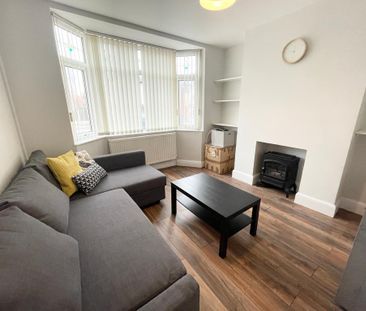 3 bedroom semi-detached house to rent - Photo 1