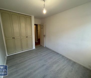 Location Appartement 2 pièces 59m² LILLE 59000 - Photo 3