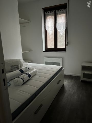 A LOUER T2 MEUBLE FIVES - Photo 2