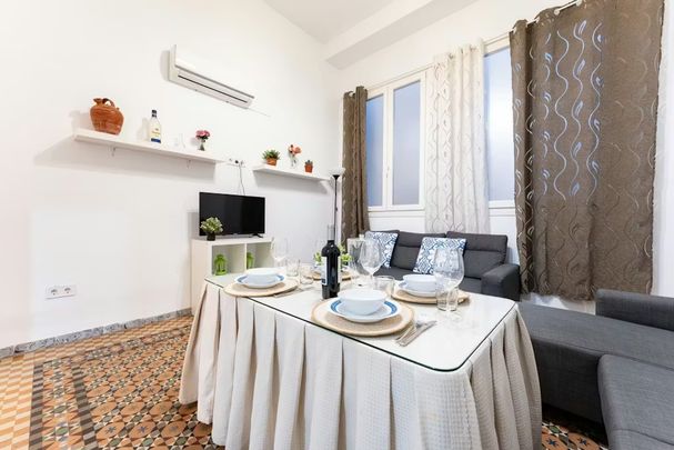 Calle Martínez Campos, Málaga, Andalusia 29001 - Photo 1