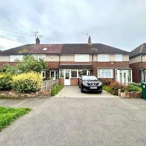Ashford, Elgin Avenue, TW15 - Photo 1