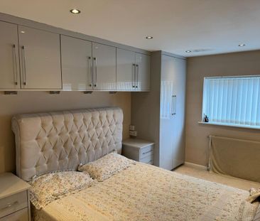 2 bedroom end of terrace house to rent - Photo 6