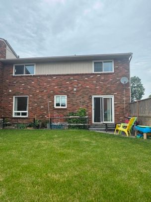 For Lease - 100 Brownleigh Avenue Unit# 256, Welland, Ontario - Photo 1