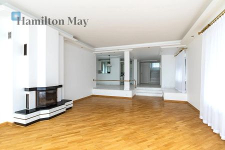 Przestronny dom do wynajęcia w starej części Wilanowa - Zdjęcie 4