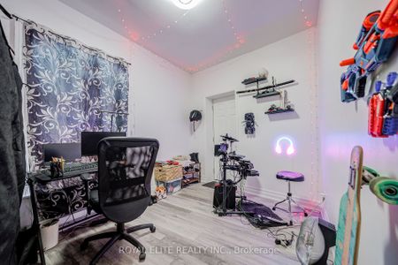 For Lease - 92 King Street Unit# 3rd Floor Apartment, Cobourg, Ontario - Photo 3