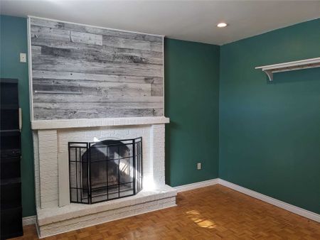 For Lease - 132 Old Surrey Lane Unit# Lower, Richmond Hill, Ontario - Photo 3