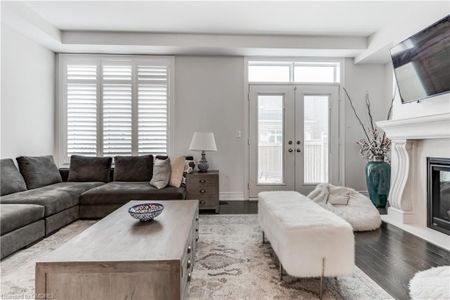 For Lease - 3136 Post Road, Oakville, Ontario - Photo 3