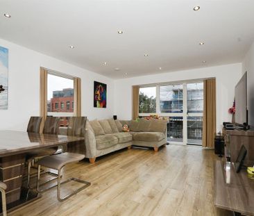 2 bedroom apartment to rent - Photo 3