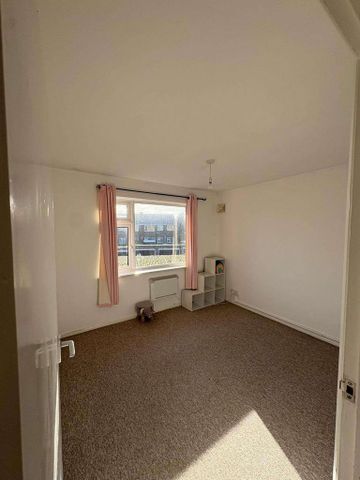 2 bedroom maisonette to rent - Photo 3