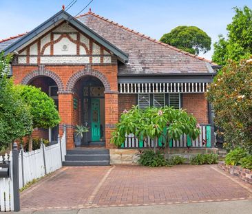 Stylish Federation Home in Prime Drummoyne Location - Photo 3