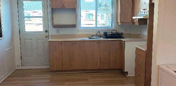 Grand 3-1/2 ( ancien 4-1/2) lumineux, disponible immédiatement - Photo 2