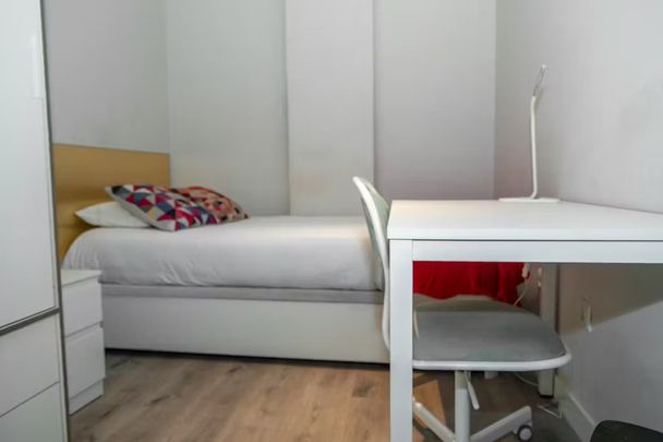 Calle de Áncora, Madrid, Community of Madrid 28045 - Foto 1