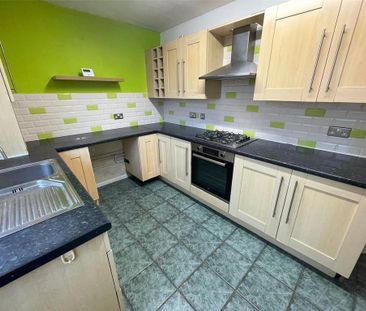 2 bedroom semi-detached house to rent - Photo 6