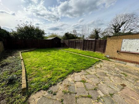 2 bedroom maisonette to rent - Photo 5