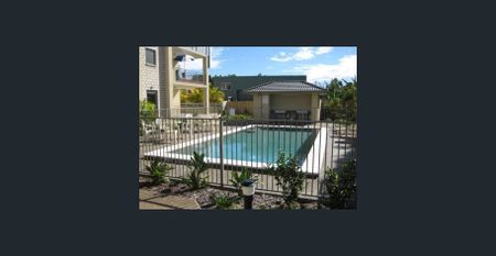 Modern Two Bedroom Unit - Photo 5