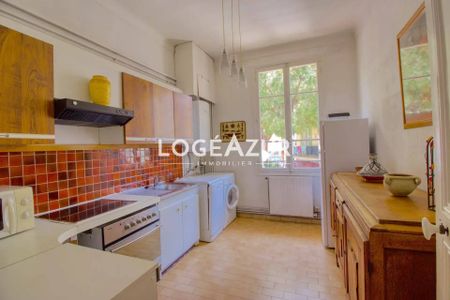 Location AppartementJuan-les-Pins - Photo 5