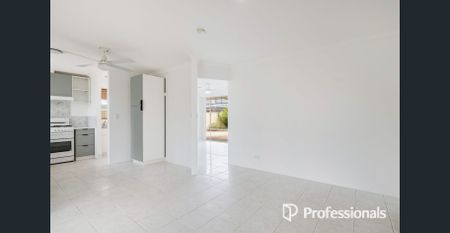 Renovated 4 x 2 ! - Photo 3