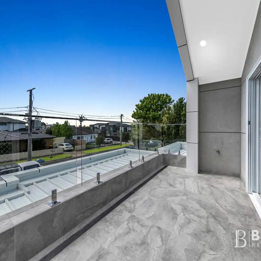 “Brand New Modern Townhouse in Prime Glenroy Location” - Photo 1