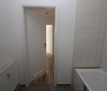 *3-Raum-Wohn-Glück* mit Badewanne und Balkon - Foto 4