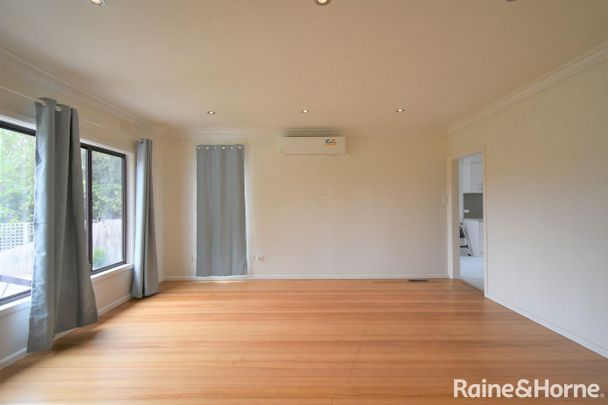3-Bedroom Unit in Dandenong! - Photo 1