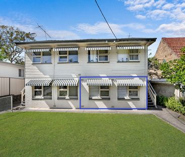 TWO BEDROOM UNIT IN SMALL COMPLEX - Photo 1