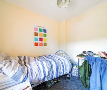 4 bedroom terraced house to rent - Photo 2