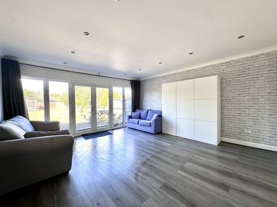 3 bedroom semi-detached house to rent - Photo 1