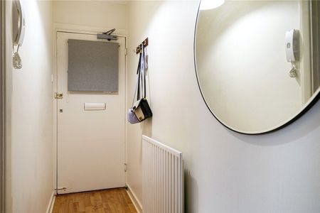 Lovelace Road, Surbiton, KT6 flat to rent - Photo 2