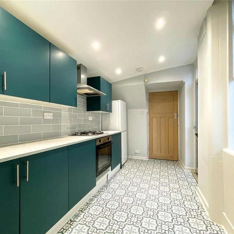3 bedroom terraced house to rent - Photo 1