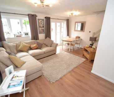 3 bedroom semi-detached house to rent - Photo 4