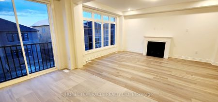 For Lease - 14 Wraggs Road, Bradford West Gwillimbury, Ontario - Photo 4