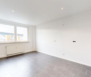 Attraktive Optik, charmanter Inhalt, sonniges Gemüt! Große 3-Raum-W... - Foto 2