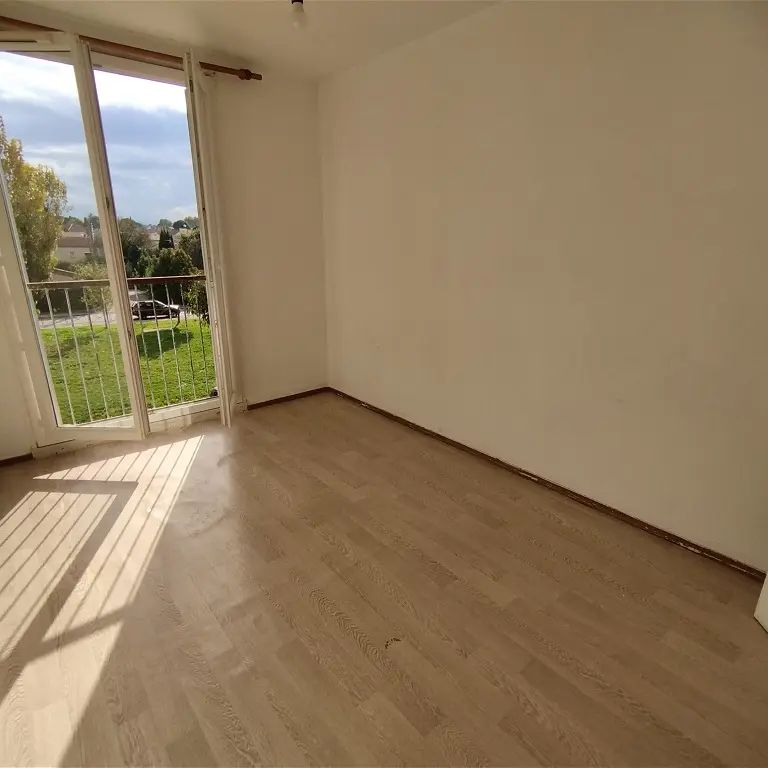 Location appartement 3 pièces - 59m² à Valreas (84600) - Photo 1