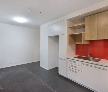 Modern Urban Living in Windsor - Photo 6