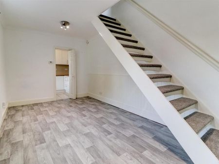 2 bedroom semi-detached house to rent - Photo 2
