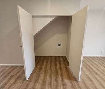 Modern 2BR Townhouse in Sydenham - Photo 6