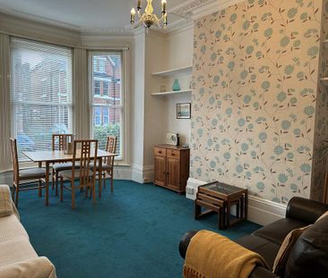 2 bedroom flat to rent - Photo 6