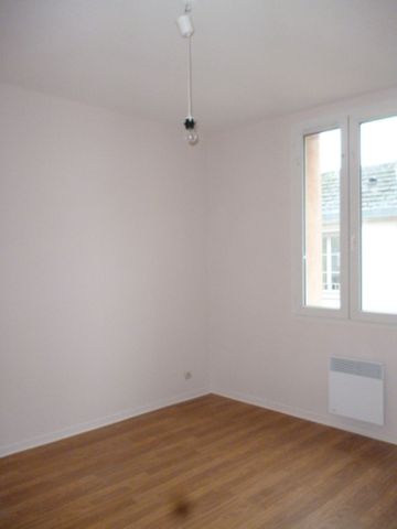 Location Appartement 2 pièces 45m² ELBEUF 76500 - Photo 2