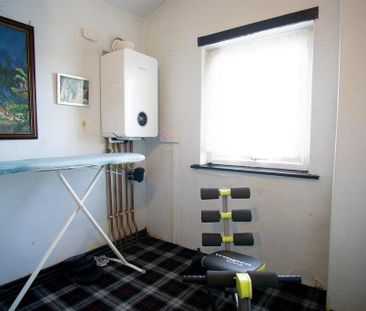 2 bedroom end of terrace house to rent - Photo 3