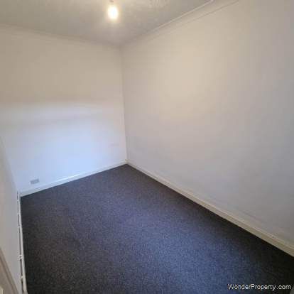 2 bedroom property to rent in Grimsby - Photo 1