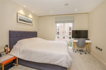 Stylish 2 bedroom part furnished apartment located in the Hudson Quarter development with allocated parking - Photo 3